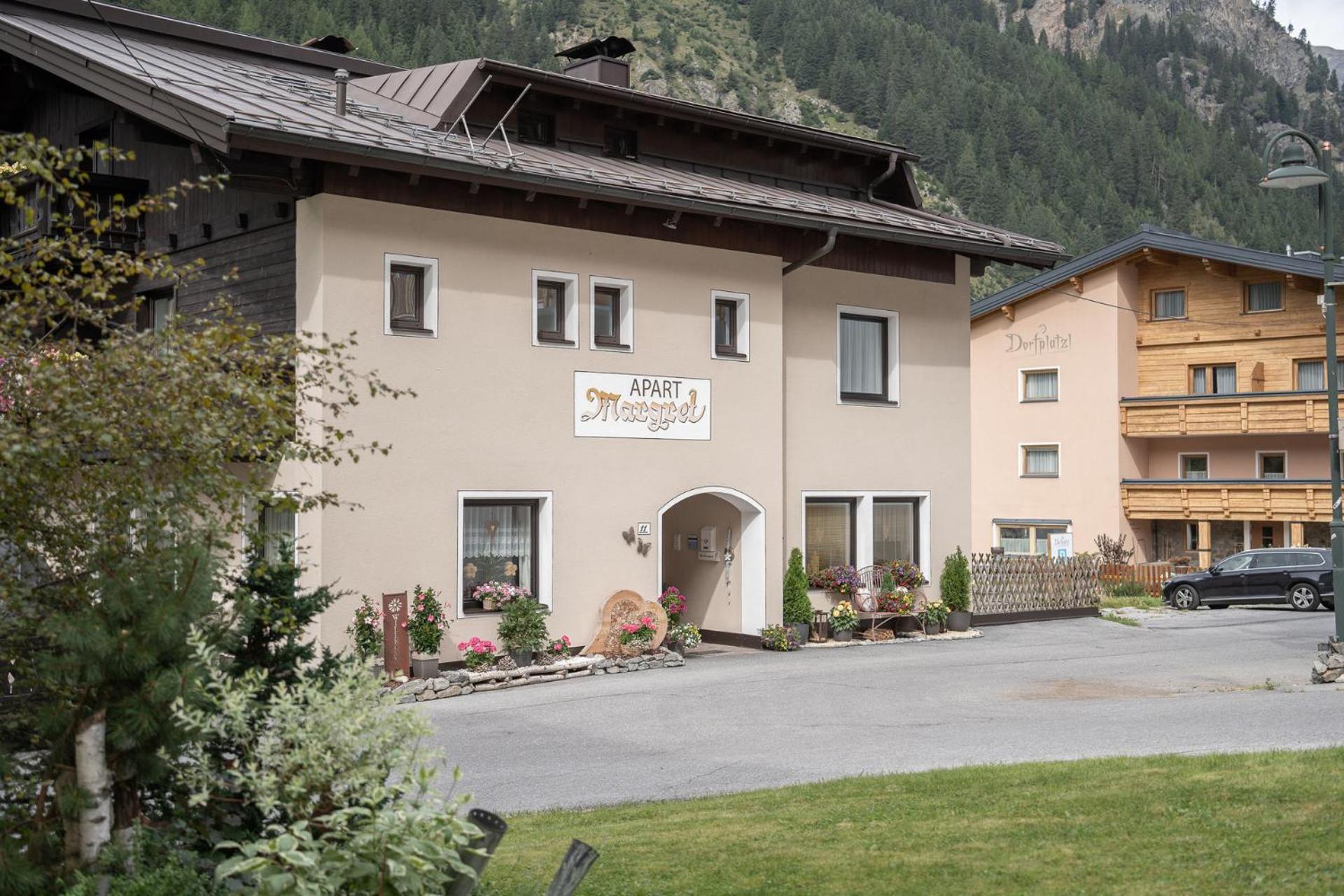 Haus Margret Bed & Breakfast Sankt Leonhard im Pitztal Luaran gambar