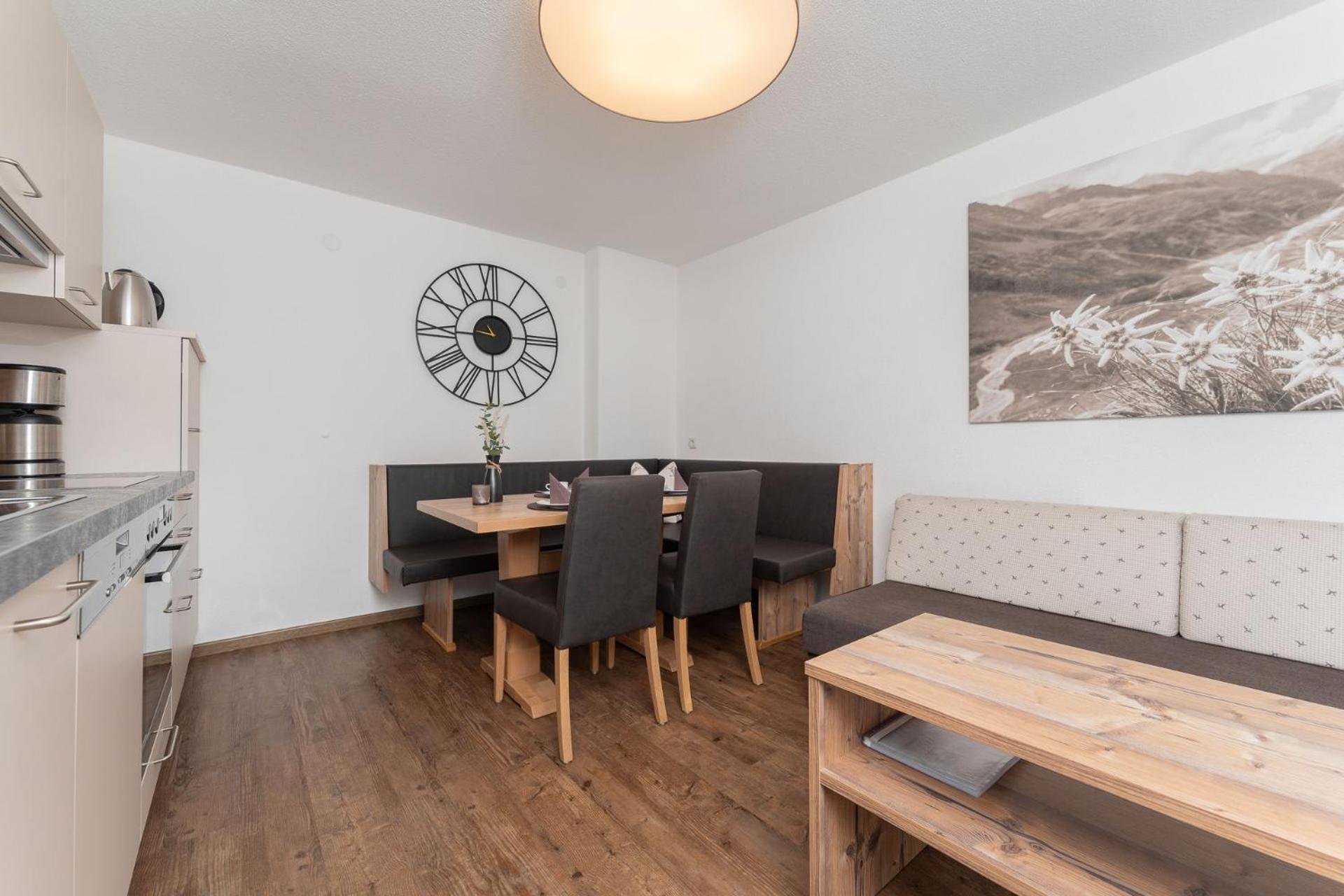 Haus Margret Bed & Breakfast Sankt Leonhard im Pitztal Luaran gambar