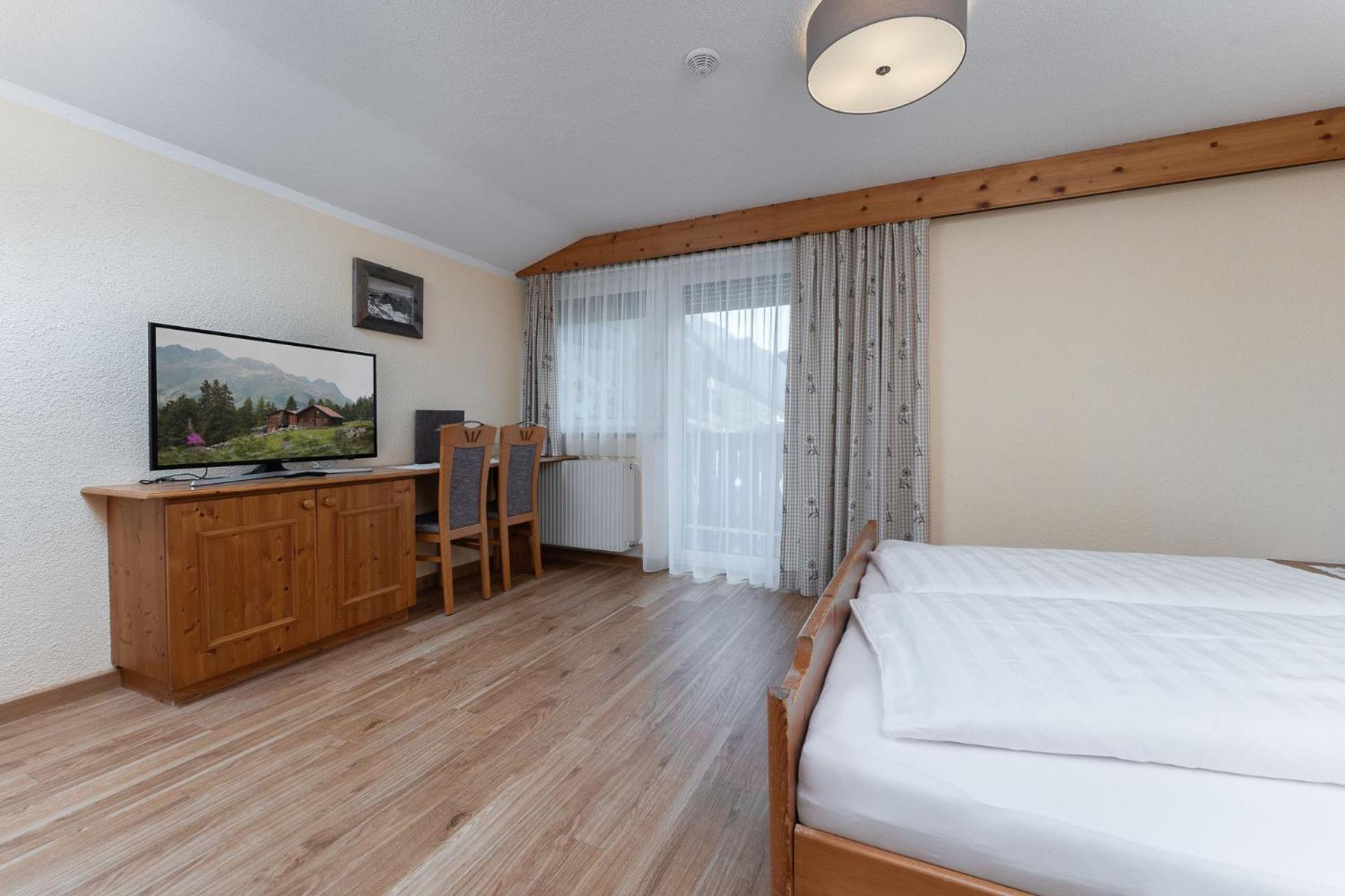 Haus Margret Bed & Breakfast Sankt Leonhard im Pitztal Luaran gambar
