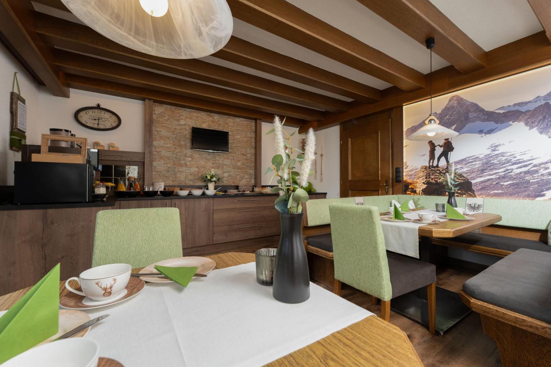 Haus Margret Bed & Breakfast Sankt Leonhard im Pitztal Luaran gambar