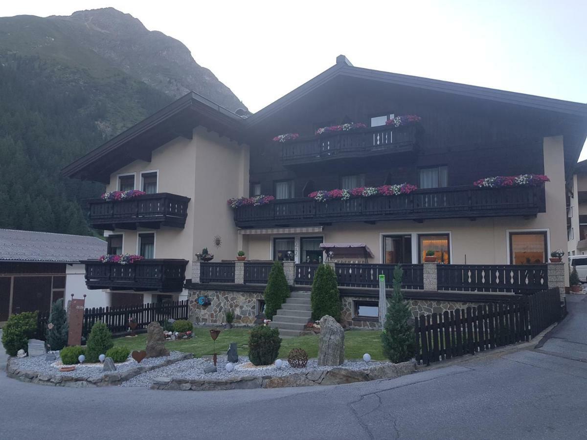 Haus Margret Bed & Breakfast Sankt Leonhard im Pitztal Luaran gambar